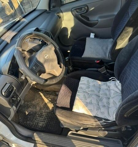 Белый Опель Комбо груз.-пасс., объемом двигателя 1.69 л и пробегом 420 тыс. км за 3000 $, фото 11 на Automoto.ua