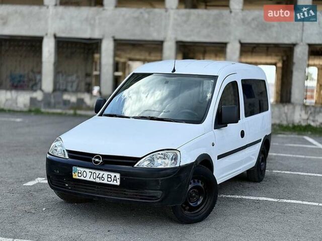 Білий Опель Комбо вант.-пас., об'ємом двигуна 1.69 л та пробігом 361 тис. км за 2999 $, фото 3 на Automoto.ua