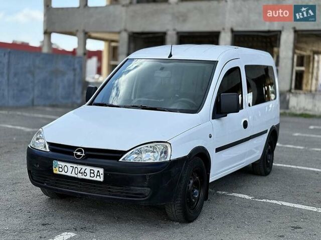 Білий Опель Комбо вант.-пас., об'ємом двигуна 1.69 л та пробігом 361 тис. км за 2999 $, фото 8 на Automoto.ua