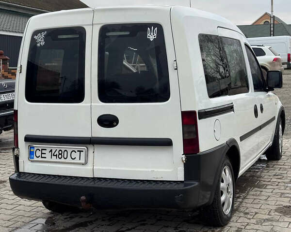 Белый Опель Комбо груз.-пасс., объемом двигателя 1.7 л и пробегом 350 тыс. км за 3500 $, фото 3 на Automoto.ua
