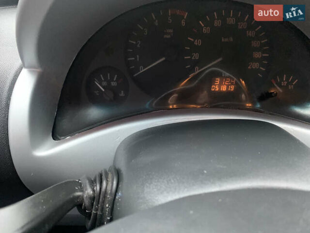 Білий Опель Комбо вант.-пас., об'ємом двигуна 1.69 л та пробігом 500 тис. км за 2750 $, фото 9 на Automoto.ua