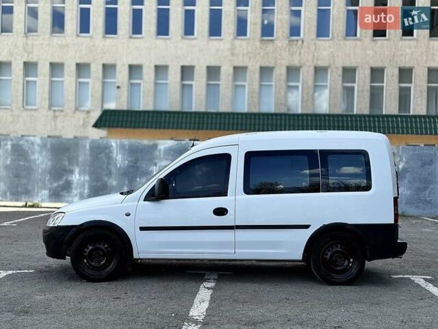 Білий Опель Комбо вант.-пас., об'ємом двигуна 1.69 л та пробігом 361 тис. км за 2999 $, фото 10 на Automoto.ua