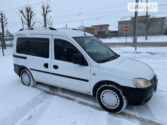 Белый Опель Комбо груз.-пасс., объемом двигателя 1.7 л и пробегом 280 тыс. км за 3150 $, фото 37 на Automoto.ua