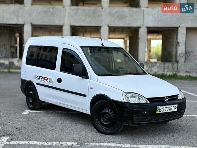 Білий Опель Комбо вант.-пас., об'ємом двигуна 1.69 л та пробігом 361 тис. км за 2999 $, фото 6 на Automoto.ua