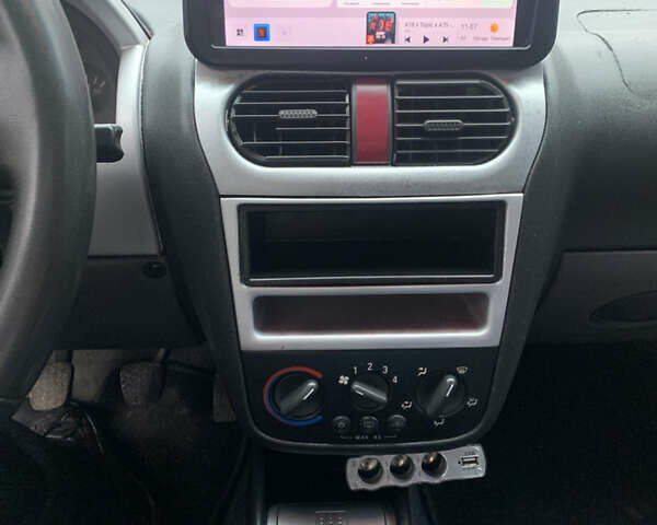 Білий Опель Комбо вант.-пас., об'ємом двигуна 1.69 л та пробігом 500 тис. км за 2750 $, фото 11 на Automoto.ua