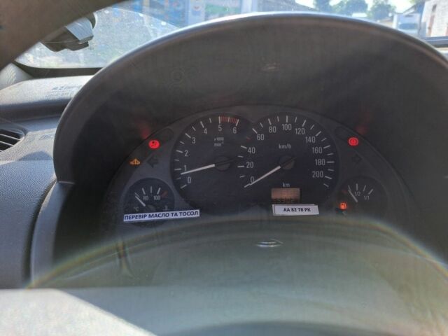 Белый Опель Комбо груз.-пасс., объемом двигателя 0 л и пробегом 553 тыс. км за 4000 $, фото 4 на Automoto.ua