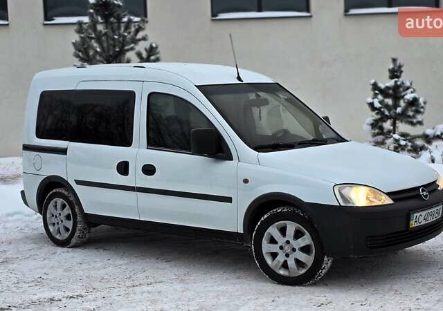 Белый Опель Комбо груз.-пасс., объемом двигателя 1.7 л и пробегом 379 тыс. км за 3550 $, фото 26 на Automoto.ua
