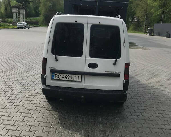 Белый Опель Комбо груз.-пасс., объемом двигателя 1.7 л и пробегом 210 тыс. км за 2950 $, фото 8 на Automoto.ua