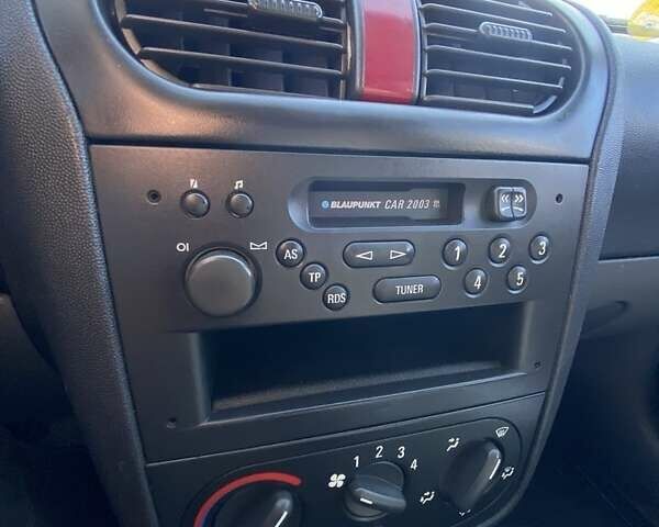 Белый Опель Комбо груз.-пасс., объемом двигателя 1.7 л и пробегом 442 тыс. км за 3300 $, фото 9 на Automoto.ua