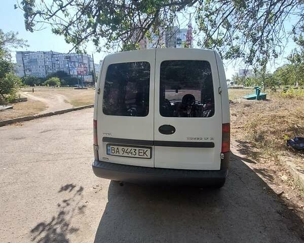 Білий Опель Комбо вант.-пас., об'ємом двигуна 1.69 л та пробігом 350 тис. км за 3500 $, фото 4 на Automoto.ua