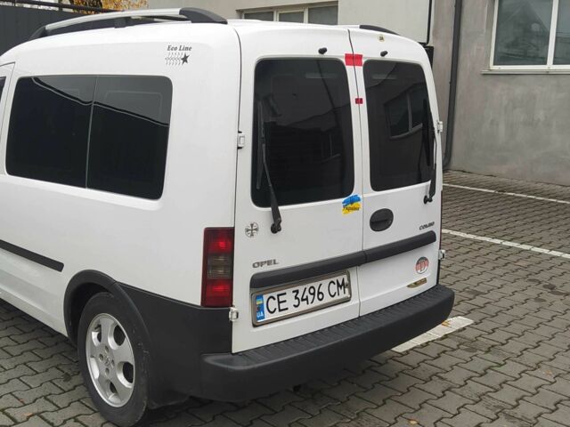 Белый Опель Комбо груз.-пасс., объемом двигателя 1.2 л и пробегом 300 тыс. км за 3950 $, фото 7 на Automoto.ua