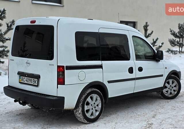 Белый Опель Комбо груз.-пасс., объемом двигателя 1.7 л и пробегом 379 тыс. км за 3550 $, фото 32 на Automoto.ua