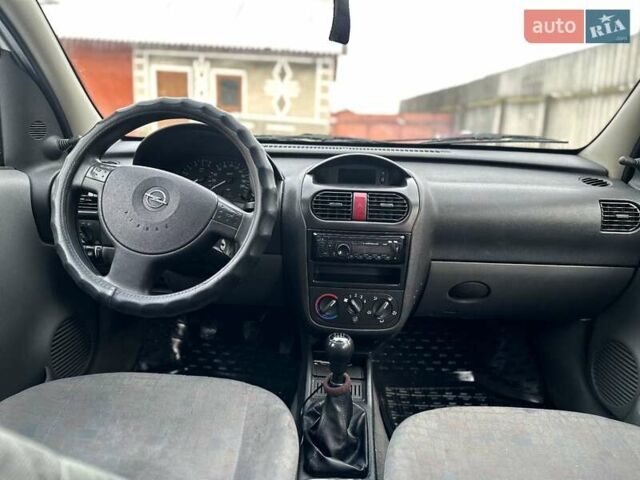 Білий Опель Комбо вант.-пас., об'ємом двигуна 1.7 л та пробігом 281 тис. км за 4100 $, фото 13 на Automoto.ua