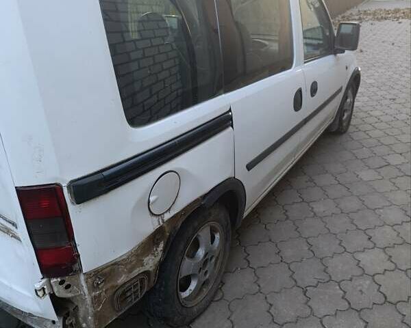 Білий Опель Комбо вант.-пас., об'ємом двигуна 1.3 л та пробігом 310 тис. км за 1500 $, фото 5 на Automoto.ua
