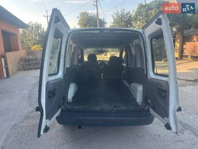 Білий Опель Комбо вант.-пас., об'ємом двигуна 1.3 л та пробігом 284 тис. км за 3500 $, фото 8 на Automoto.ua