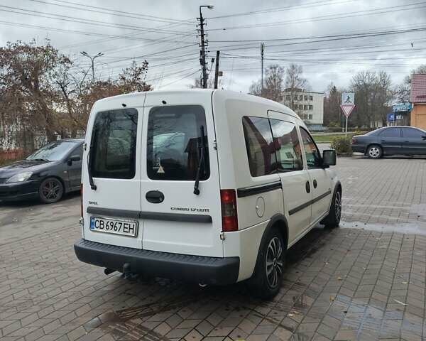 Білий Опель Комбо вант.-пас., об'ємом двигуна 1.7 л та пробігом 250 тис. км за 4500 $, фото 2 на Automoto.ua