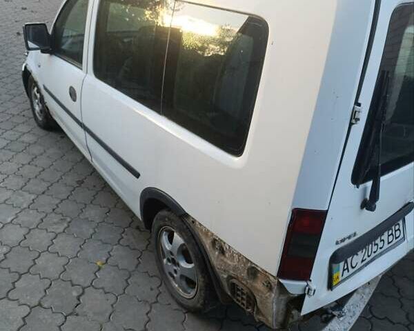Білий Опель Комбо вант.-пас., об'ємом двигуна 1.3 л та пробігом 310 тис. км за 1500 $, фото 6 на Automoto.ua