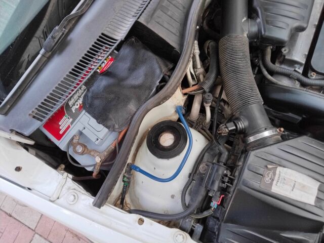 Белый Опель Комбо груз.-пасс., объемом двигателя 1.6 л и пробегом 290 тыс. км за 2400 $, фото 3 на Automoto.ua