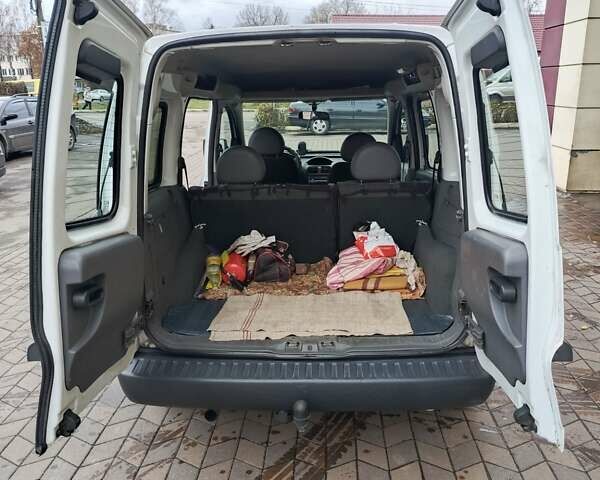 Білий Опель Комбо вант.-пас., об'ємом двигуна 1.7 л та пробігом 250 тис. км за 4500 $, фото 8 на Automoto.ua