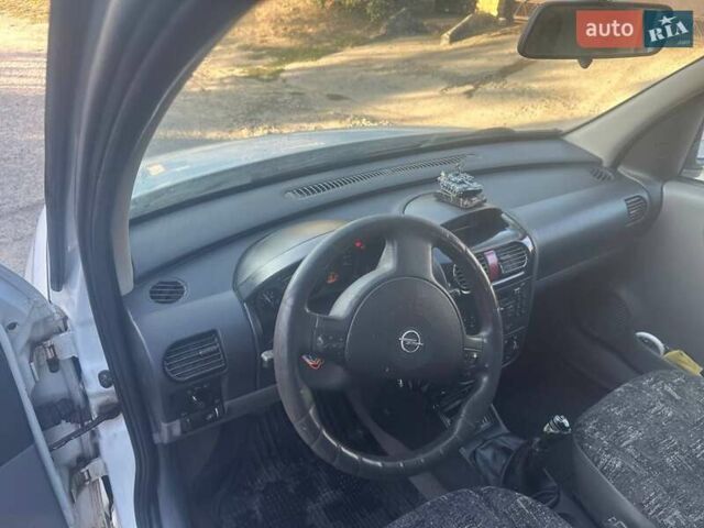 Білий Опель Комбо вант.-пас., об'ємом двигуна 1.3 л та пробігом 284 тис. км за 3500 $, фото 11 на Automoto.ua