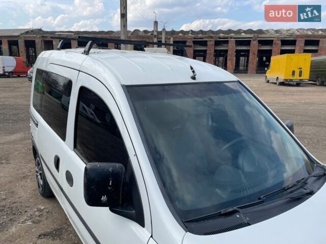Білий Опель Комбо вант.-пас., об'ємом двигуна 1.3 л та пробігом 231 тис. км за 2777 $, фото 5 на Automoto.ua