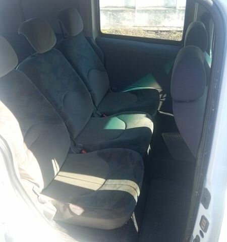 Белый Опель Комбо груз.-пасс., объемом двигателя 1.25 л и пробегом 314 тыс. км за 3100 $, фото 5 на Automoto.ua