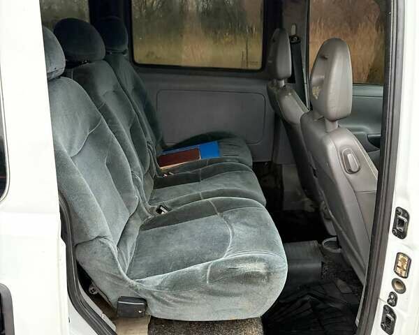 Белый Опель Комбо груз.-пасс., объемом двигателя 1.7 л и пробегом 380 тыс. км за 3500 $, фото 7 на Automoto.ua