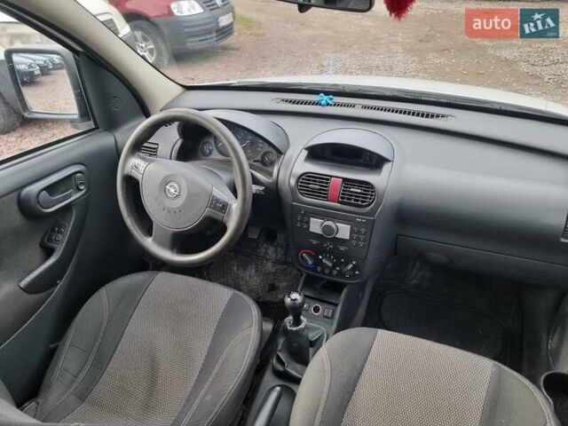 Білий Опель Комбо вант.-пас., об'ємом двигуна 1.6 л та пробігом 298 тис. км за 3550 $, фото 23 на Automoto.ua