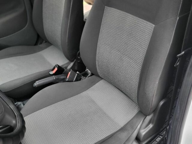 Білий Опель Комбо вант.-пас., об'ємом двигуна 1.2 л та пробігом 323 тис. км за 3750 $, фото 13 на Automoto.ua