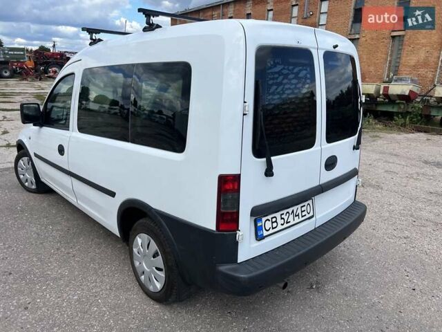 Білий Опель Комбо вант.-пас., об'ємом двигуна 1.2 л та пробігом 268 тис. км за 4300 $, фото 5 на Automoto.ua