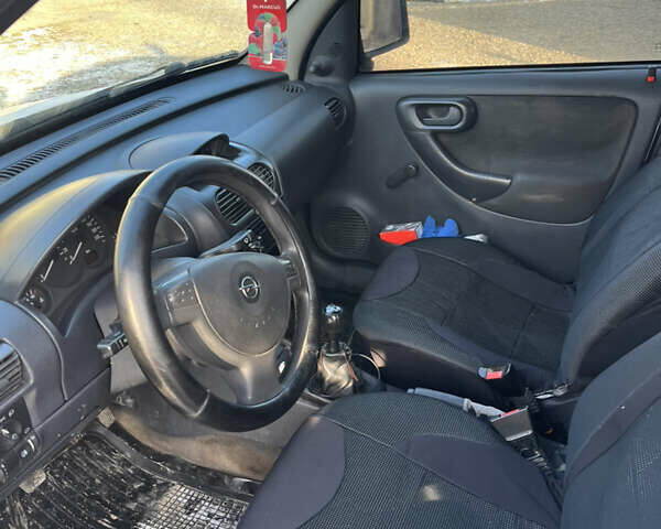 Білий Опель Комбо вант.-пас., об'ємом двигуна 1.3 л та пробігом 300 тис. км за 2750 $, фото 9 на Automoto.ua