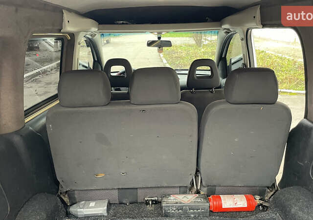 Білий Опель Комбо вант.-пас., об'ємом двигуна 1.25 л та пробігом 365 тис. км за 4000 $, фото 30 на Automoto.ua