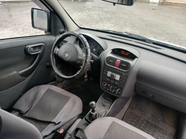 Белый Опель Комбо груз.-пасс., объемом двигателя 1.7 л и пробегом 285 тыс. км за 3300 $, фото 5 на Automoto.ua