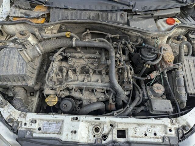 Білий Опель Комбо вант.-пас., об'ємом двигуна 1.2 л та пробігом 395 тис. км за 4000 $, фото 13 на Automoto.ua