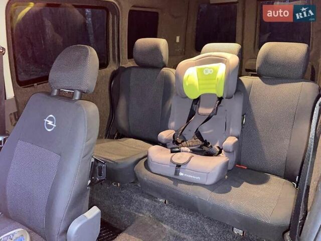 Белый Опель Комбо груз.-пасс., объемом двигателя 1.3 л и пробегом 426 тыс. км за 4200 $, фото 11 на Automoto.ua