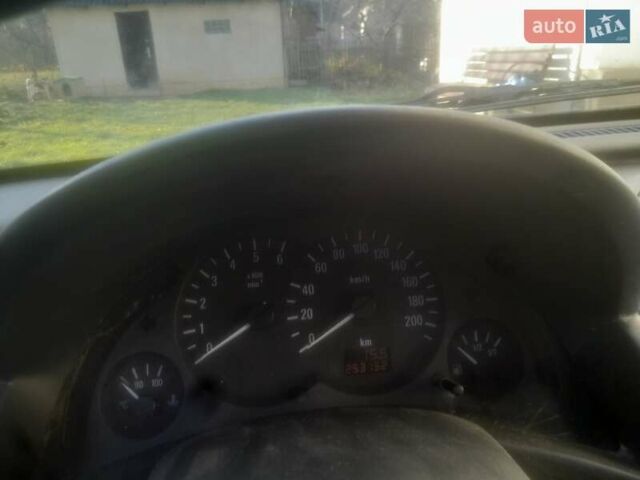 Білий Опель Комбо вант.-пас., об'ємом двигуна 1.3 л та пробігом 255 тис. км за 2600 $, фото 2 на Automoto.ua