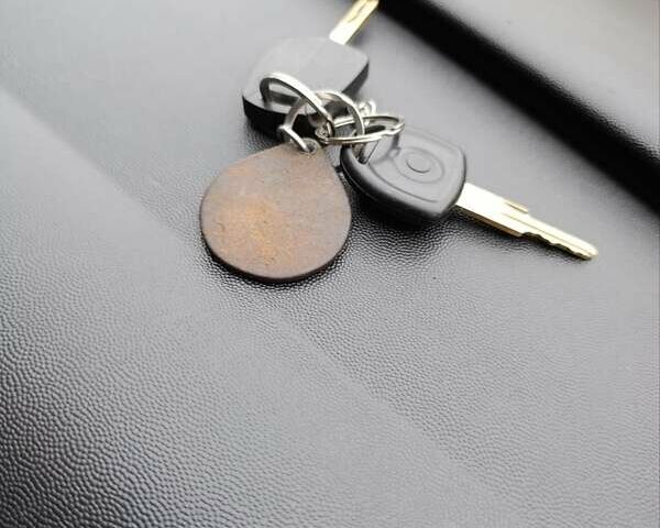 Білий Опель Комбо вант.-пас., об'ємом двигуна 1.25 л та пробігом 228 тис. км за 2999 $, фото 20 на Automoto.ua