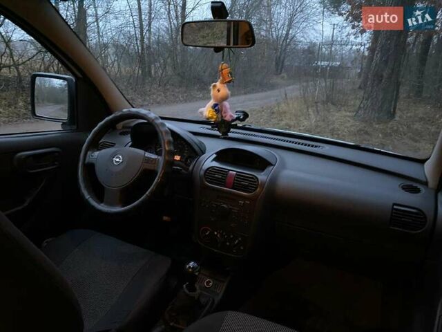 Белый Опель Комбо груз.-пасс., объемом двигателя 1.3 л и пробегом 426 тыс. км за 4200 $, фото 3 на Automoto.ua