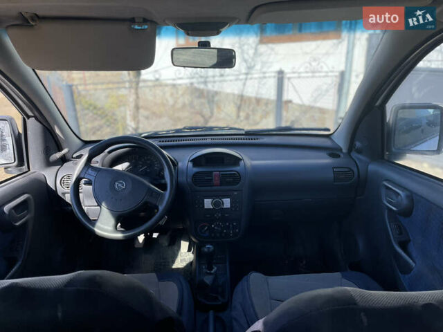 Белый Опель Комбо груз.-пасс., объемом двигателя 1.25 л и пробегом 180 тыс. км за 3500 $, фото 5 на Automoto.ua