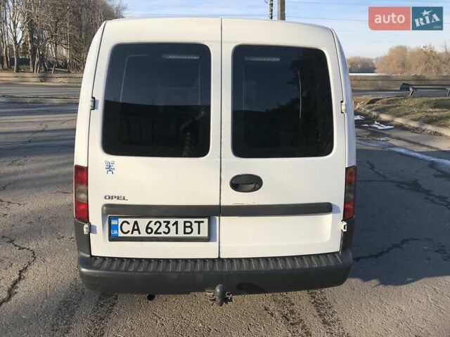 Білий Опель Комбо вант.-пас., об'ємом двигуна 1.3 л та пробігом 218 тис. км за 3600 $, фото 14 на Automoto.ua
