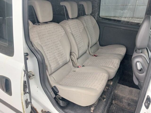 Белый Опель Комбо груз.-пасс., объемом двигателя 1.7 л и пробегом 285 тыс. км за 3300 $, фото 6 на Automoto.ua