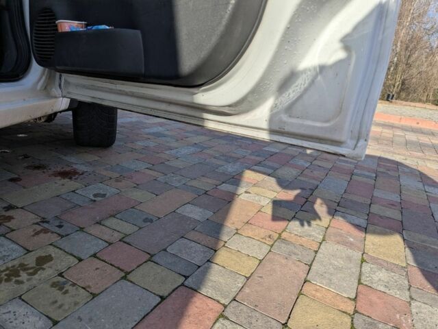 Білий Опель Комбо вант.-пас., об'ємом двигуна 1.2 л та пробігом 395 тис. км за 4000 $, фото 15 на Automoto.ua