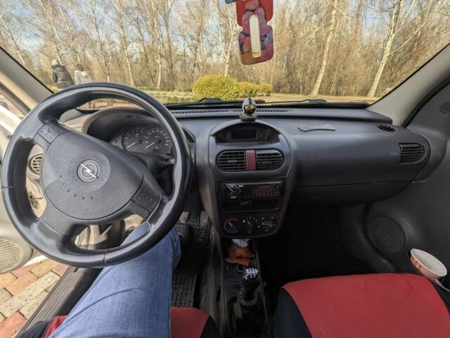 Білий Опель Комбо вант.-пас., об'ємом двигуна 1.2 л та пробігом 395 тис. км за 4000 $, фото 6 на Automoto.ua