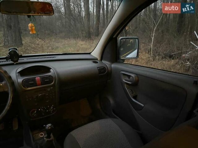 Белый Опель Комбо груз.-пасс., объемом двигателя 1.3 л и пробегом 426 тыс. км за 4200 $, фото 16 на Automoto.ua