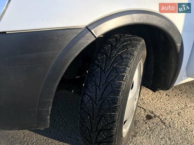 Білий Опель Комбо вант.-пас., об'ємом двигуна 1.3 л та пробігом 218 тис. км за 3600 $, фото 10 на Automoto.ua