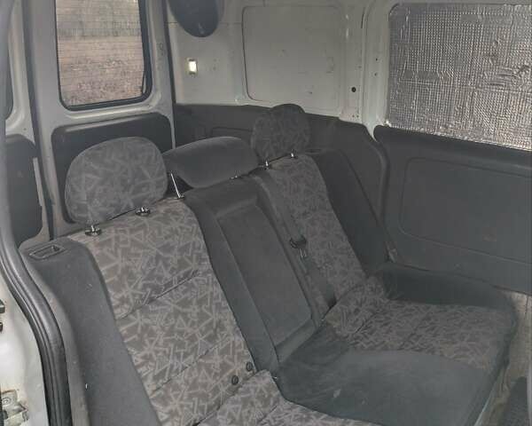Білий Опель Комбо вант.-пас., об'ємом двигуна 1.25 л та пробігом 326 тис. км за 3500 $, фото 11 на Automoto.ua