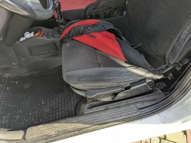 Білий Опель Комбо вант.-пас., об'ємом двигуна 1.2 л та пробігом 395 тис. км за 4000 $, фото 10 на Automoto.ua