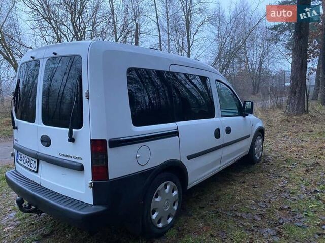 Белый Опель Комбо груз.-пасс., объемом двигателя 1.3 л и пробегом 426 тыс. км за 4200 $, фото 20 на Automoto.ua