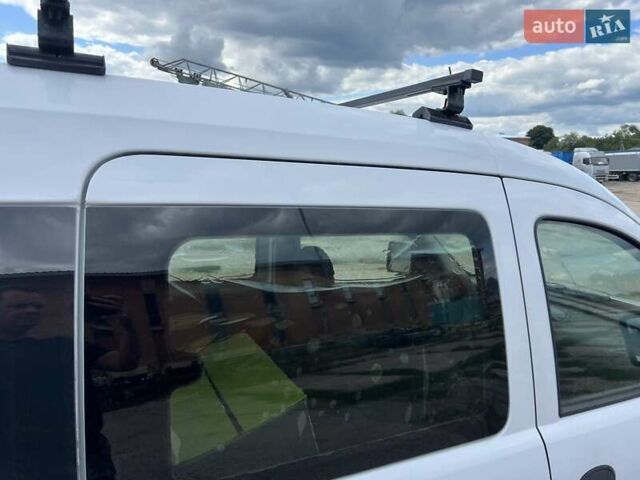Білий Опель Комбо вант.-пас., об'ємом двигуна 1.2 л та пробігом 268 тис. км за 4300 $, фото 21 на Automoto.ua
