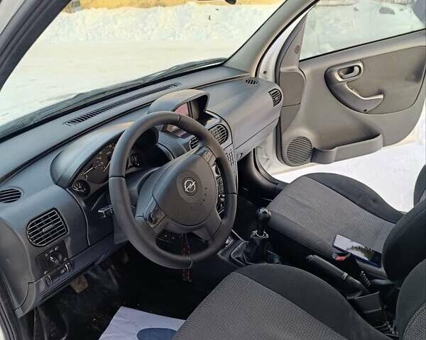 Білий Опель Комбо вант.-пас., об'ємом двигуна 1.3 л та пробігом 218 тис. км за 3400 $, фото 21 на Automoto.ua